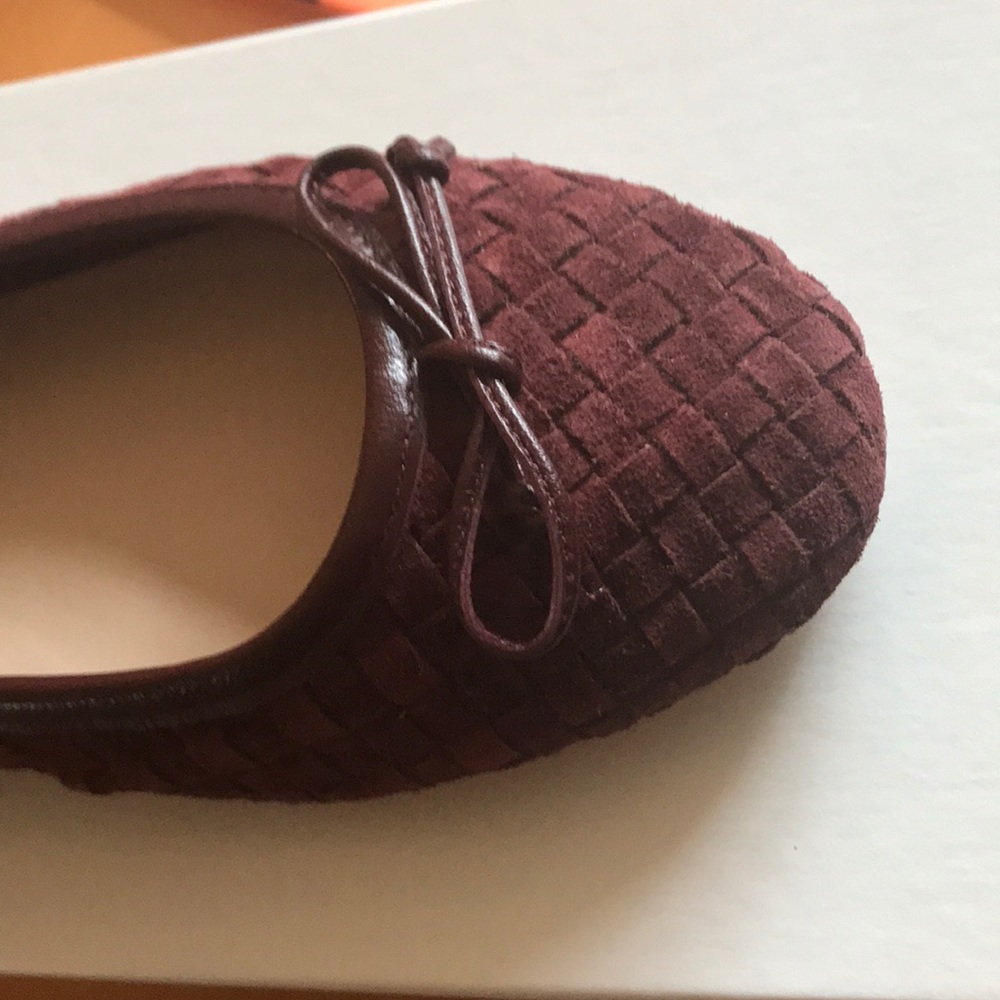 👞 GARNET HILL suede plum flat with bow!